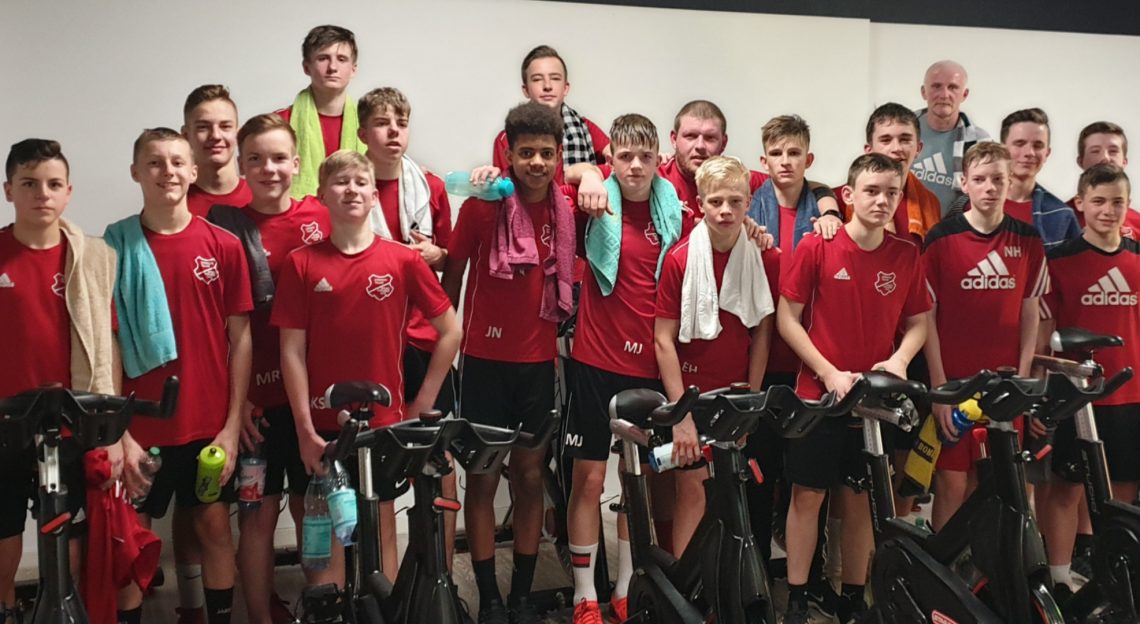 Vorbereitung gestartet U15 absolviert Fitnesseinheit bei Center Sports